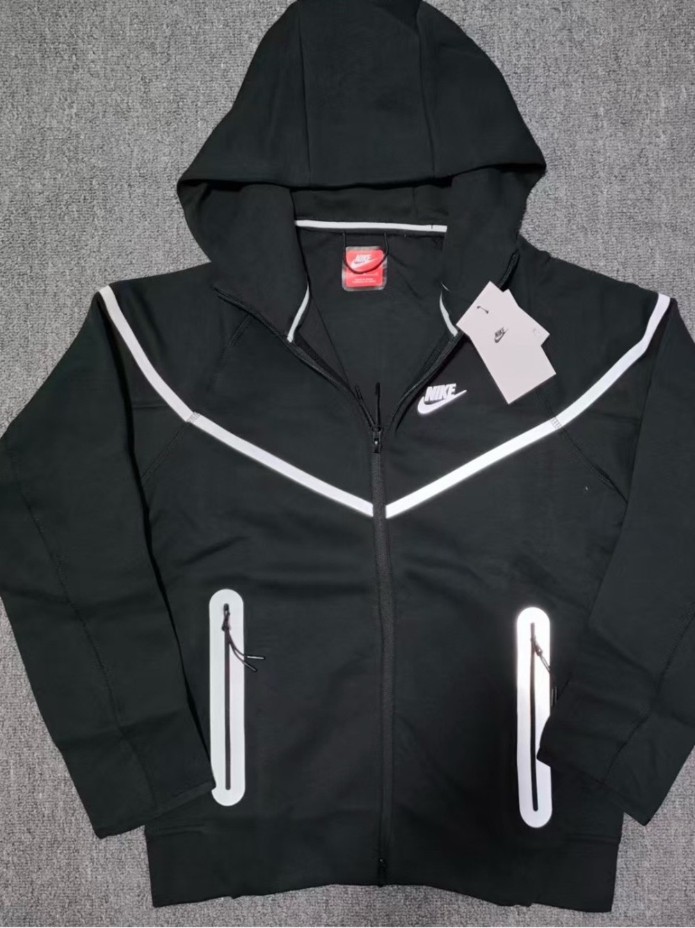 Nike Black Men’s Reflective Set hoodie and pants